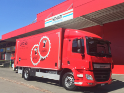 DAF CF 320 FA D mit Open Box Getränkeaufbau