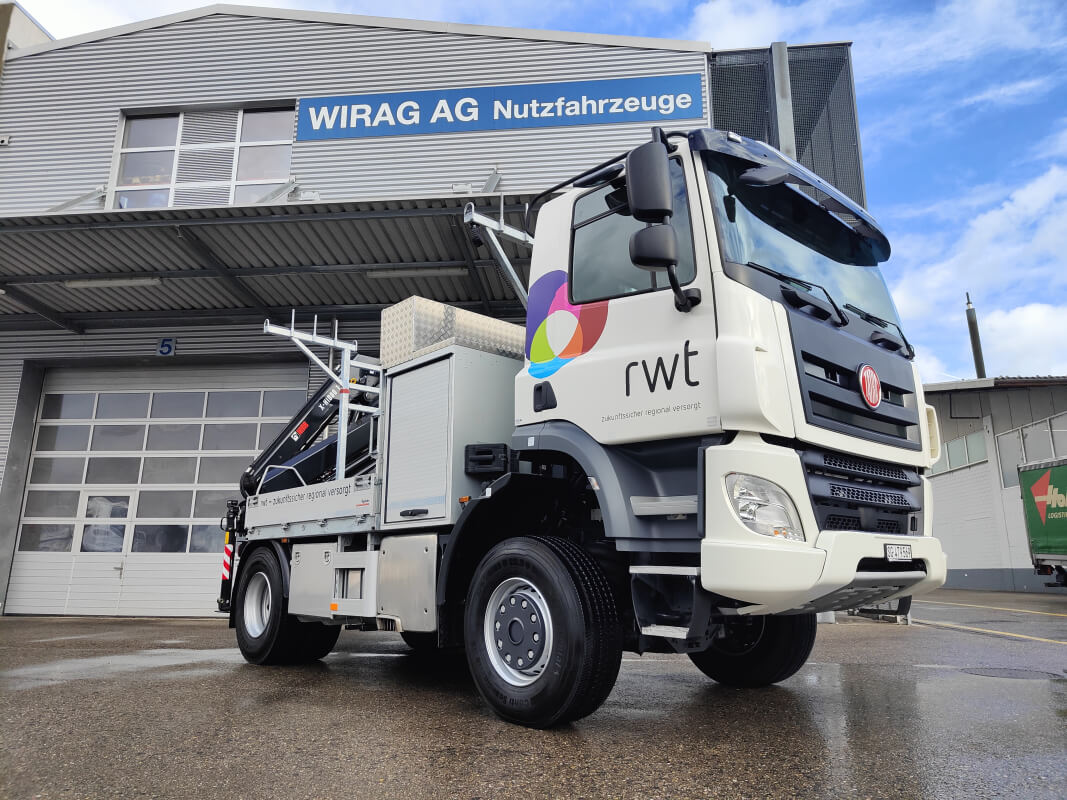 WIRAG AG Fahrzeuglieferung TATRA Phoenix 4x4 Kran